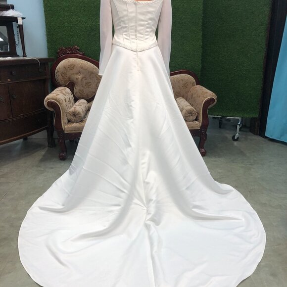 Bridgerton Wedding Dress, BELL LONG SLEEVE, Square Scoop Neck, Aline Ballgown - Picture 10 of 15